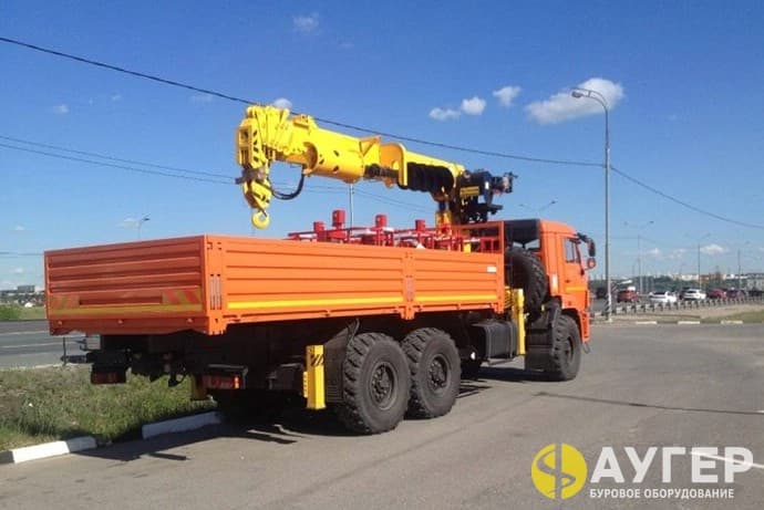 Soosan SCS876 с буровой навеской