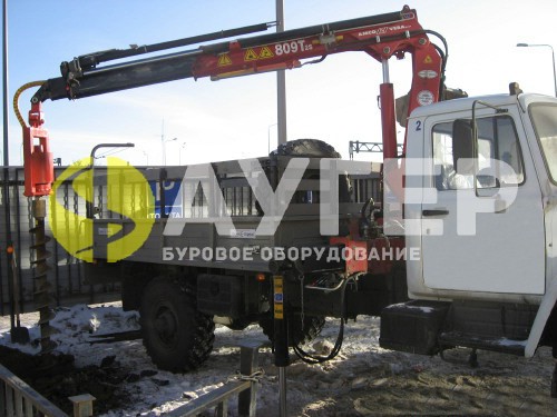 Краноманипуляторная установка Amco Veba 809T 2S с буровой навеской на базе ГАЗ 33081