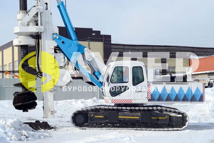 Общий вид МБШ-818 на базе Hyundai JT 45